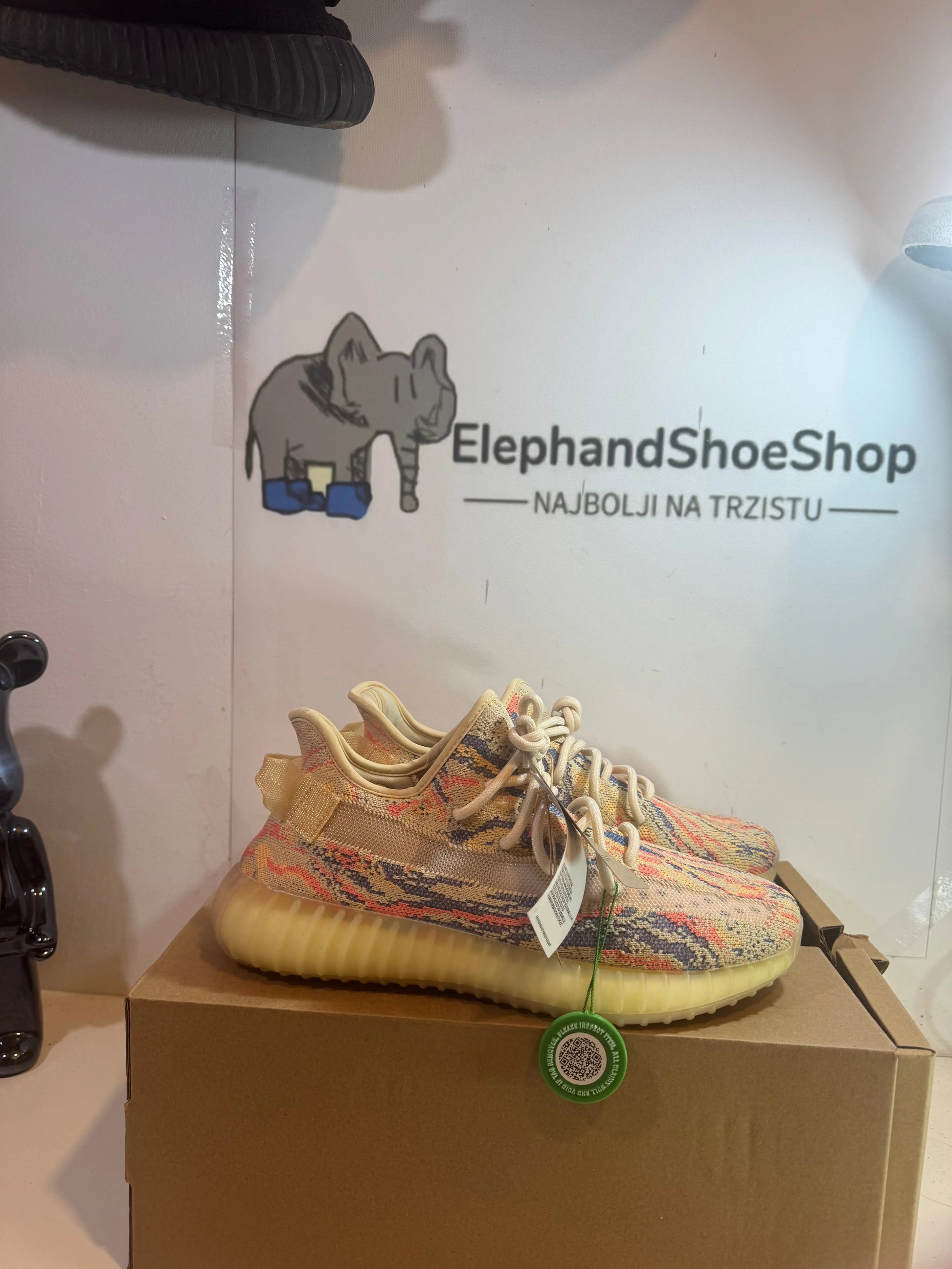 Yeezy Mx Oat V2 tenisice — detalj