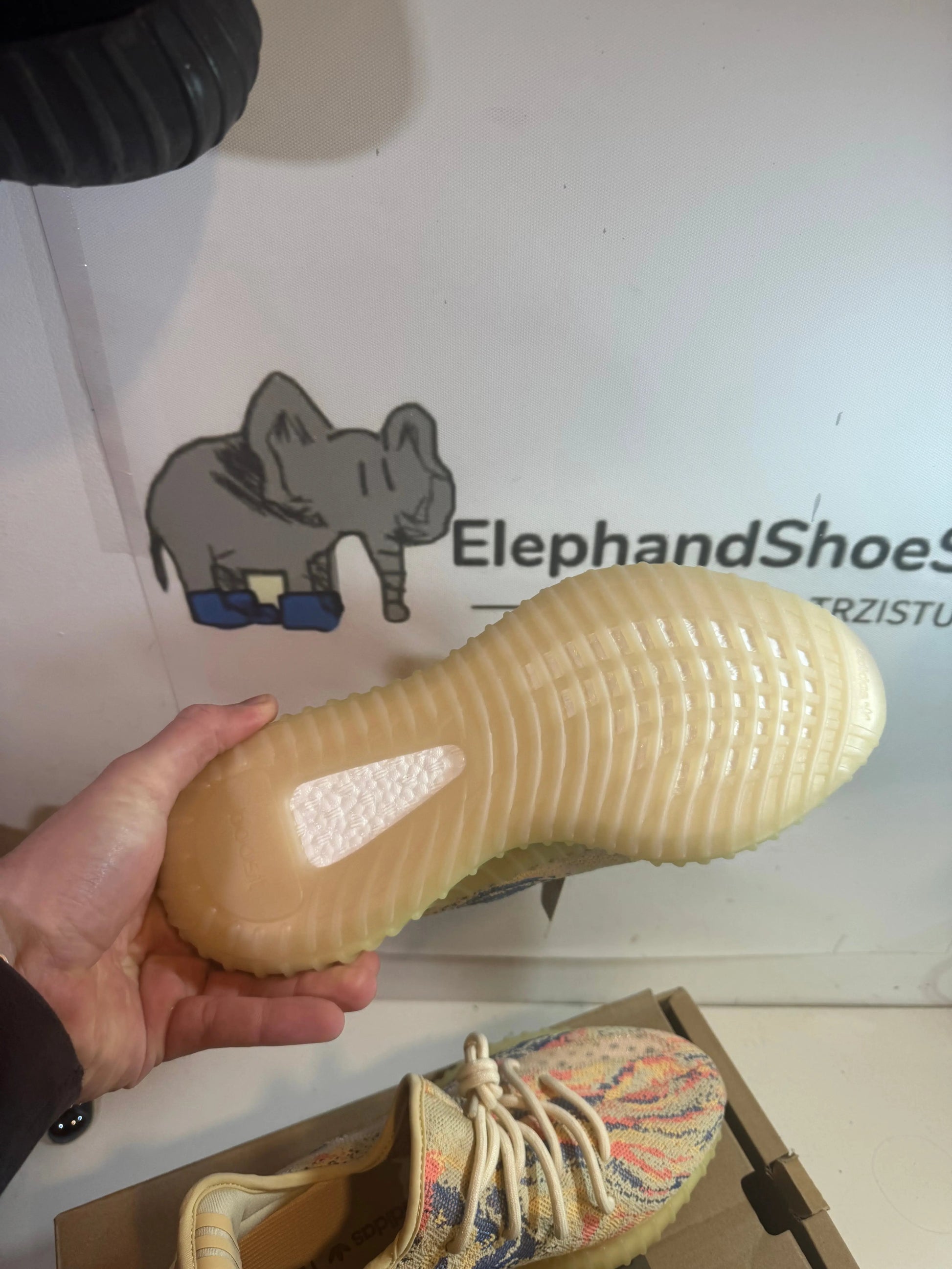 Yeezy Mx Oat V2 tenisice — gornji prikaz