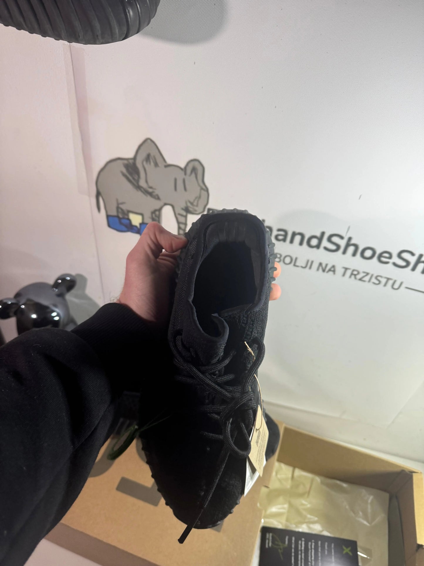 Yeezy Onyx tenisice — detalj