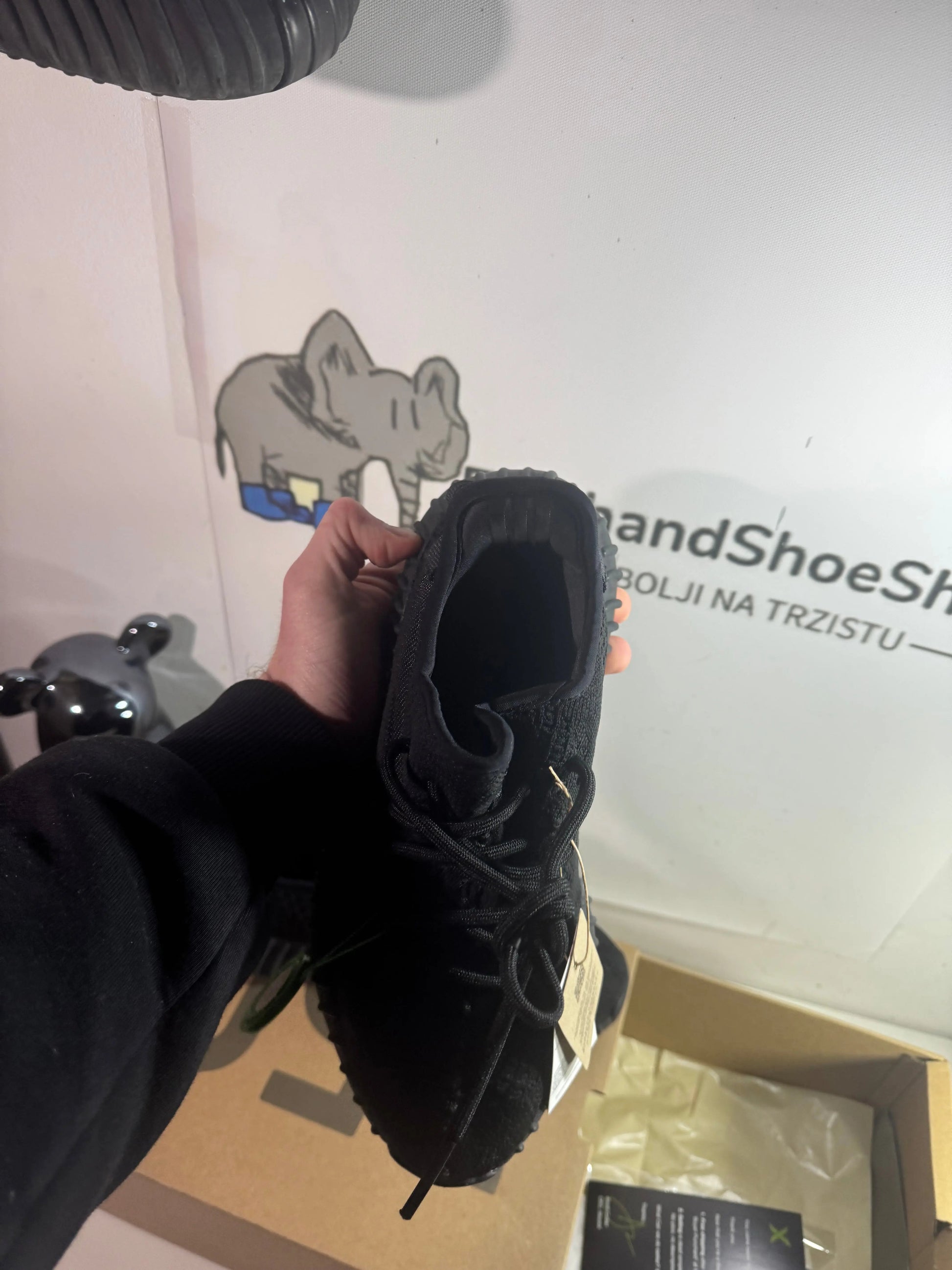 Yeezy Onyx tenisice — detalj