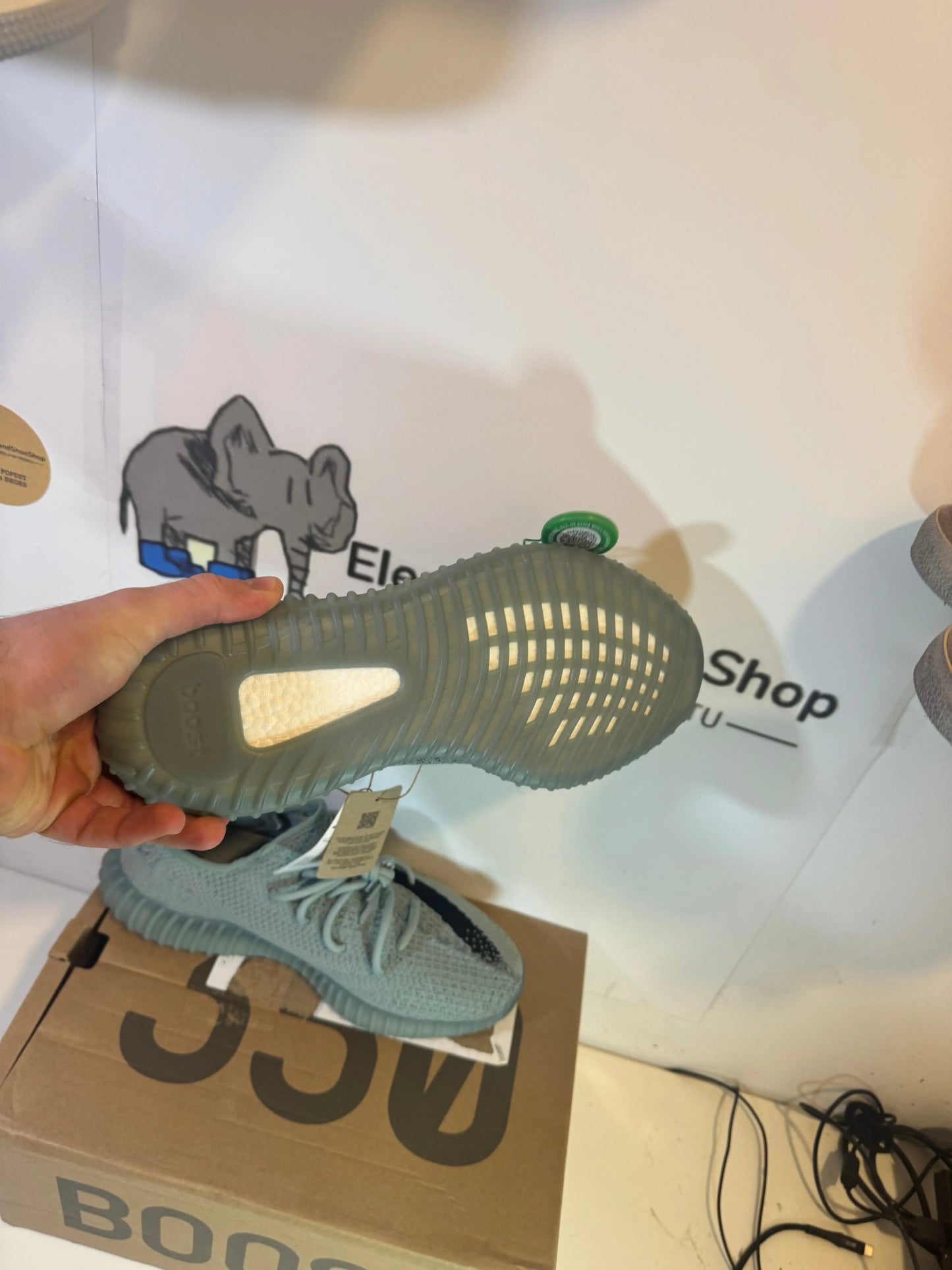 Yeezy Salt tenisice — prednji prikaz