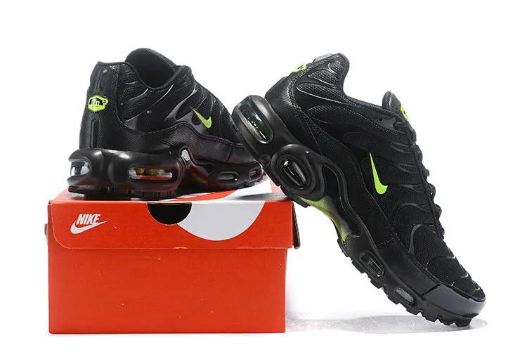 TN Black/Green tenisice — prednji prikaz