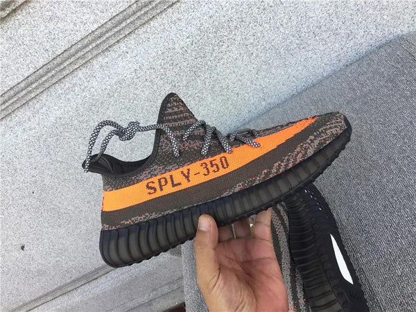 Yeezy 350 V2 Beluga Carbon Reflective tenisice — bočni prikaz