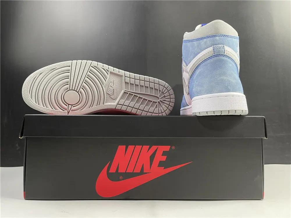 Air Jordan 1 High “Hyper Royale” tenisice — gornji prikaz
