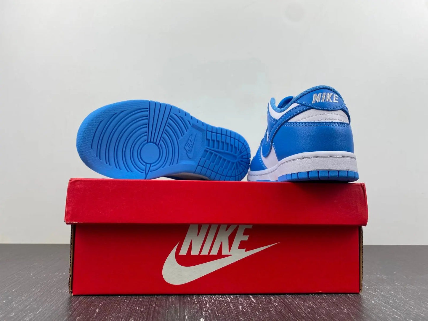 Dunk University Blue tenisice — straga