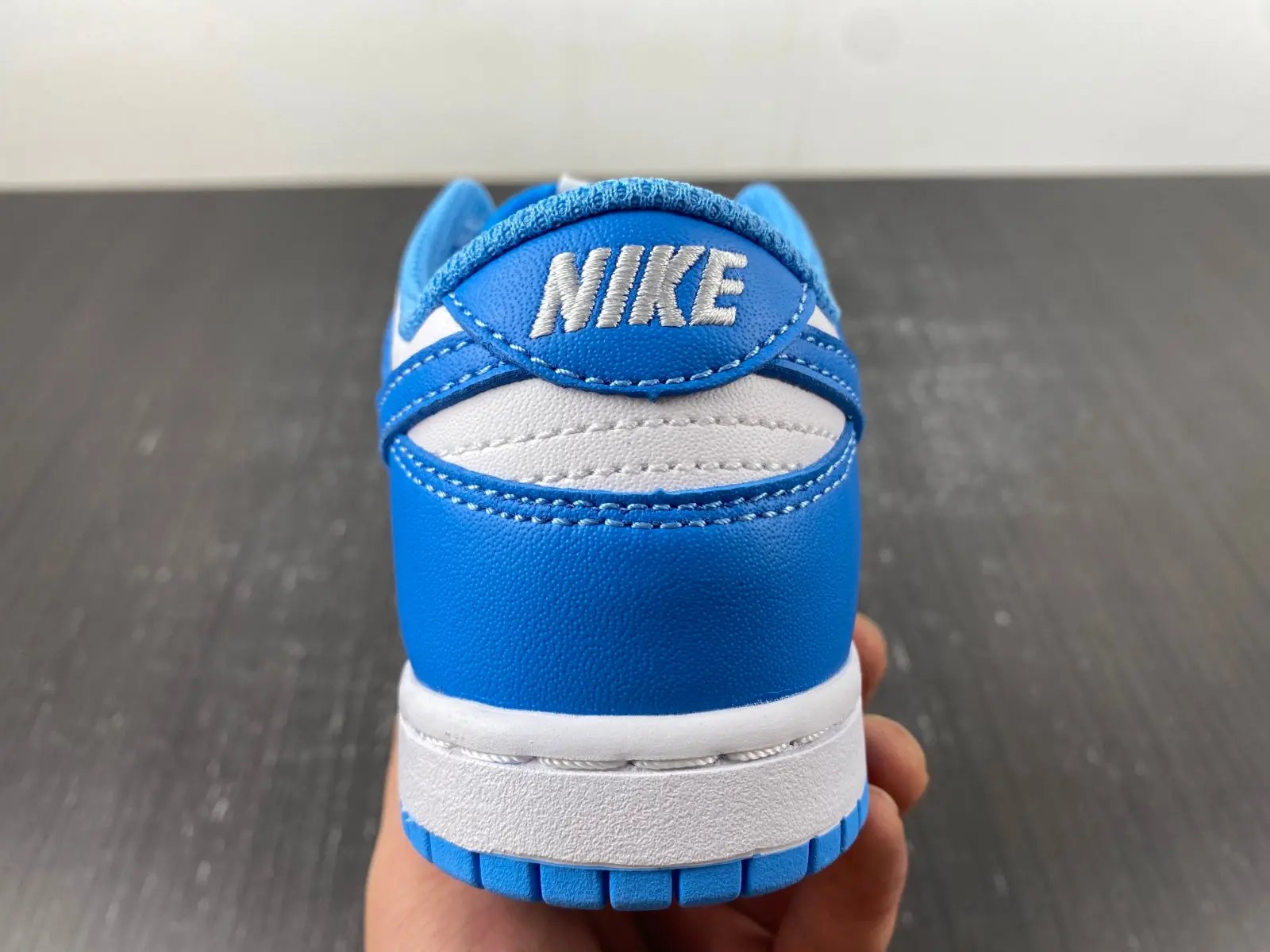 Dunk University Blue tenisice — detalj