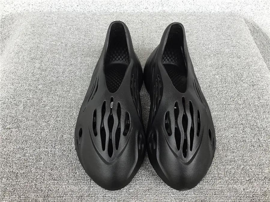Yeezy Foam Runners Onyx tenisice — gornji prikaz