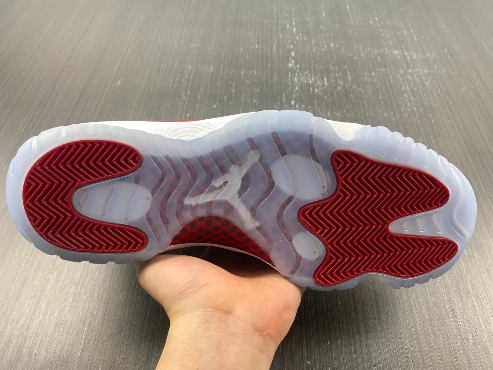 Jordan 11 Cher tenisice — straga