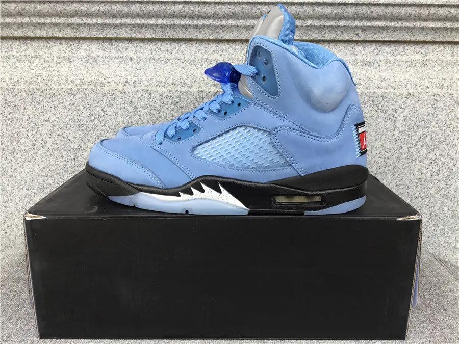 Air Jordan 5 "University Blue" tenisice — bočni prikaz