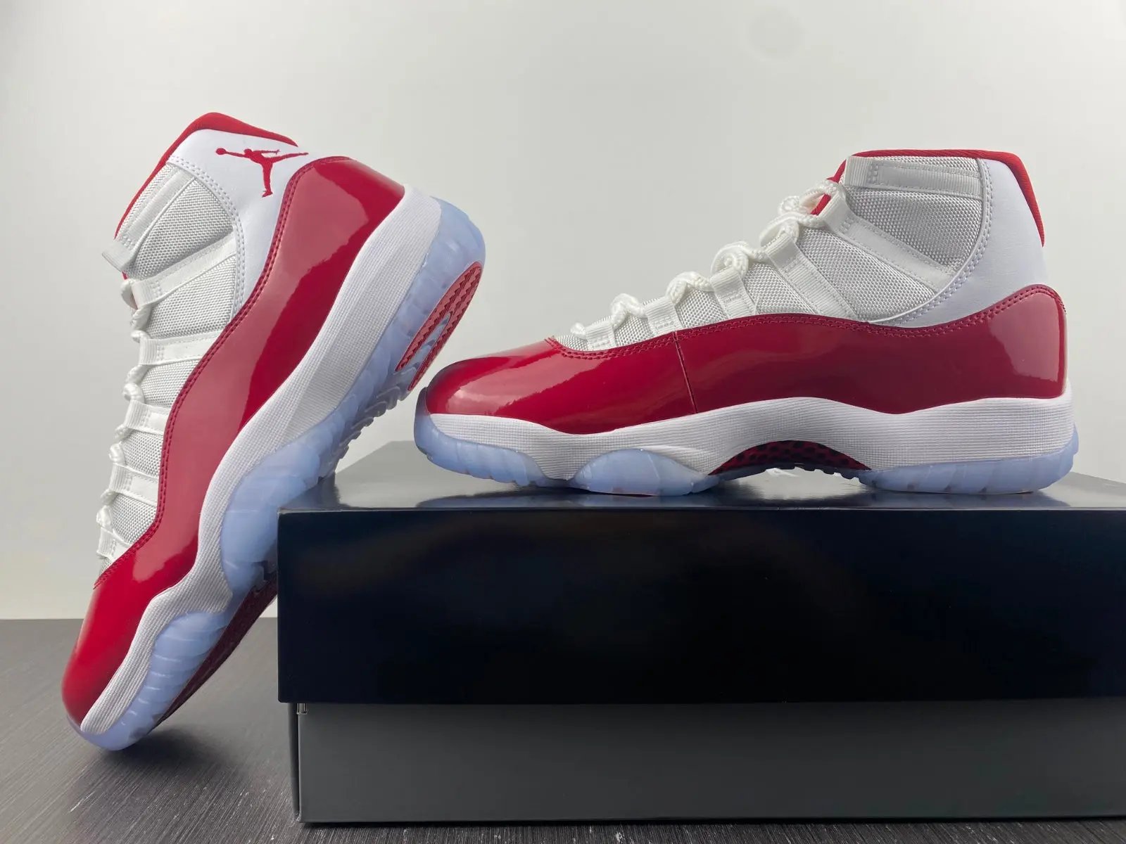 Jordan 11 Cher tenisice — prednji prikaz
