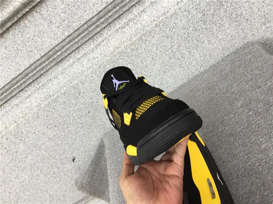 Air Jordan 4 Thunder tenisice — fotografija 6