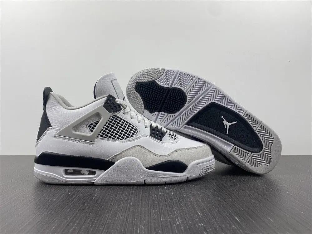 Air Jordan 4 "Military Black" tenisice — gornji prikaz