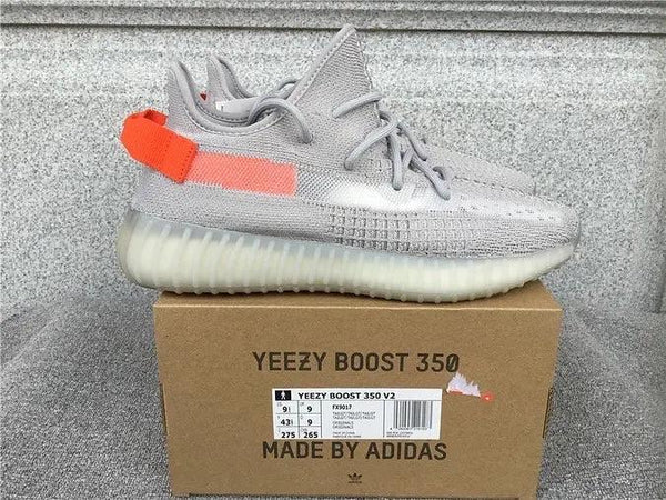 Yeezy Tail Light tenisice — bočni prikaz