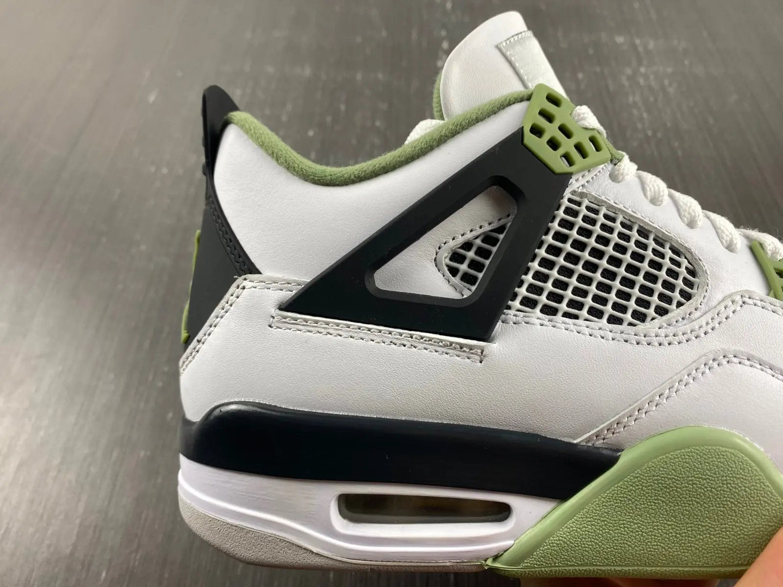 Air Jordan 4 "Seafoam" tenisice — straga