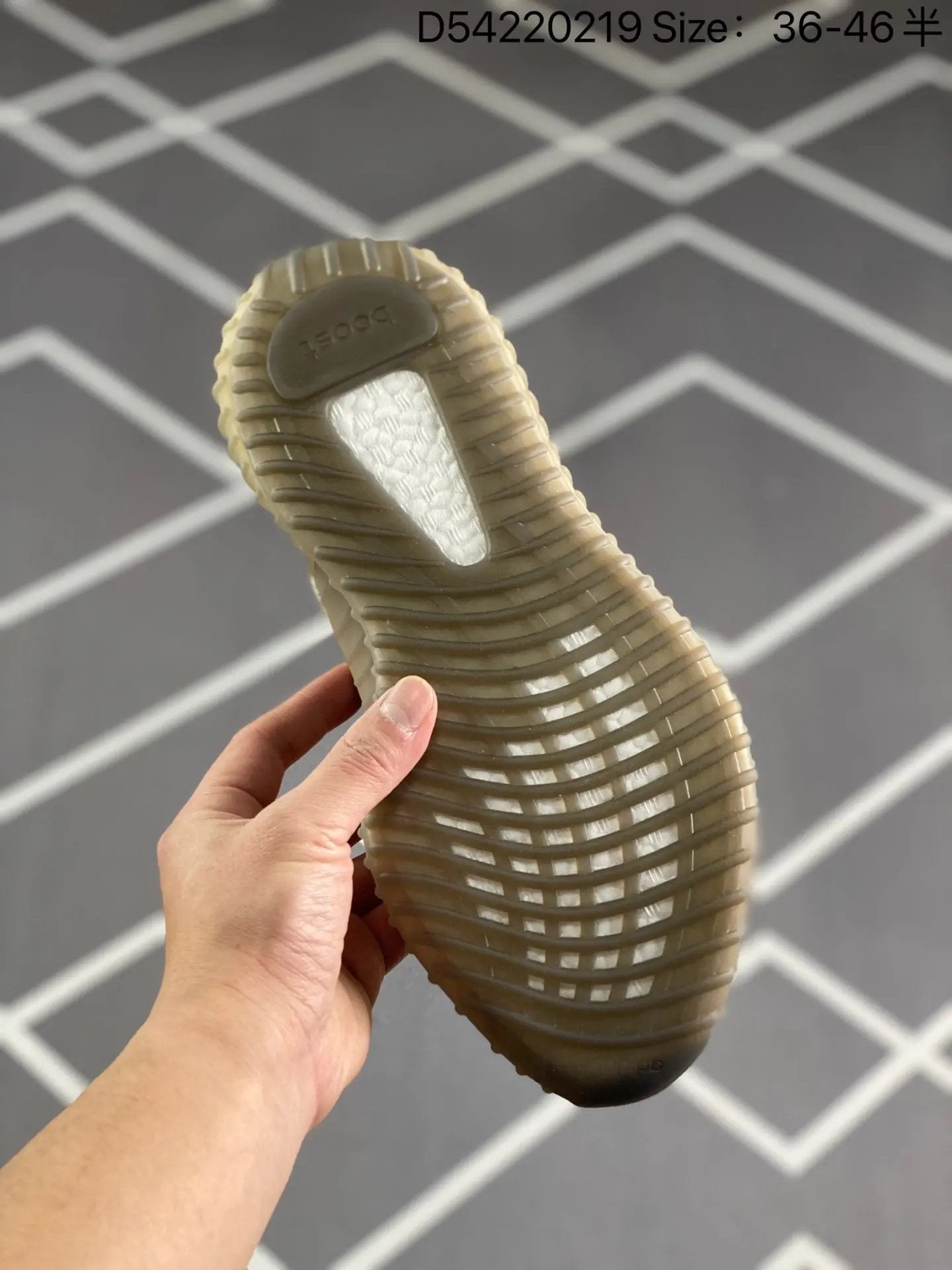 Yeezy Slate tenisice — straga