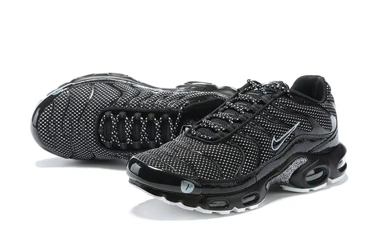 Air Max TN Black/White tenisice — detalj