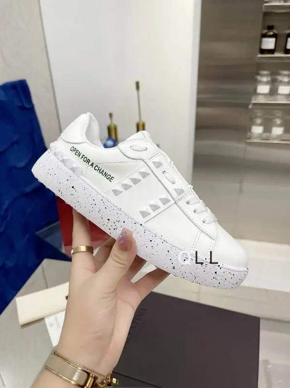 Valentino Low White tenisice — bočni prikaz