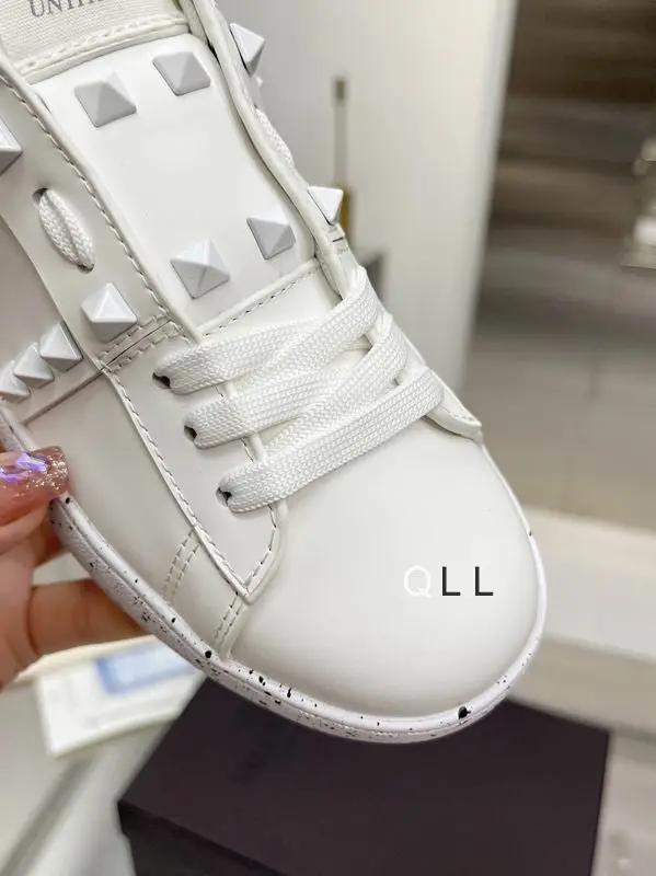 Valentino Low White tenisice — detalj
