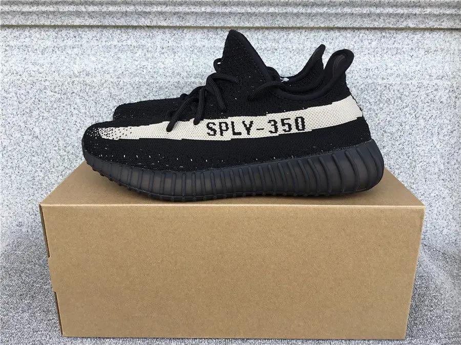 Yeezy 350 Oreo tenisice — bočni prikaz