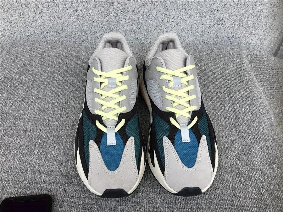 Yeezy 700 Runner tenisice — prednji prikaz