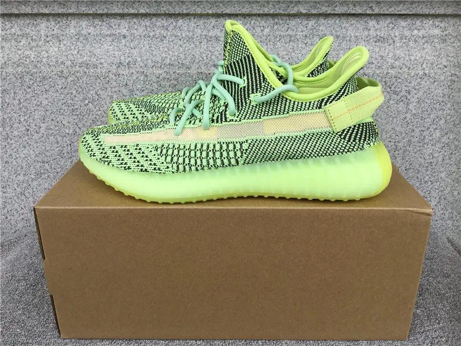 Yeezy 350 V2 Yeezreel tenisice — bočni prikaz