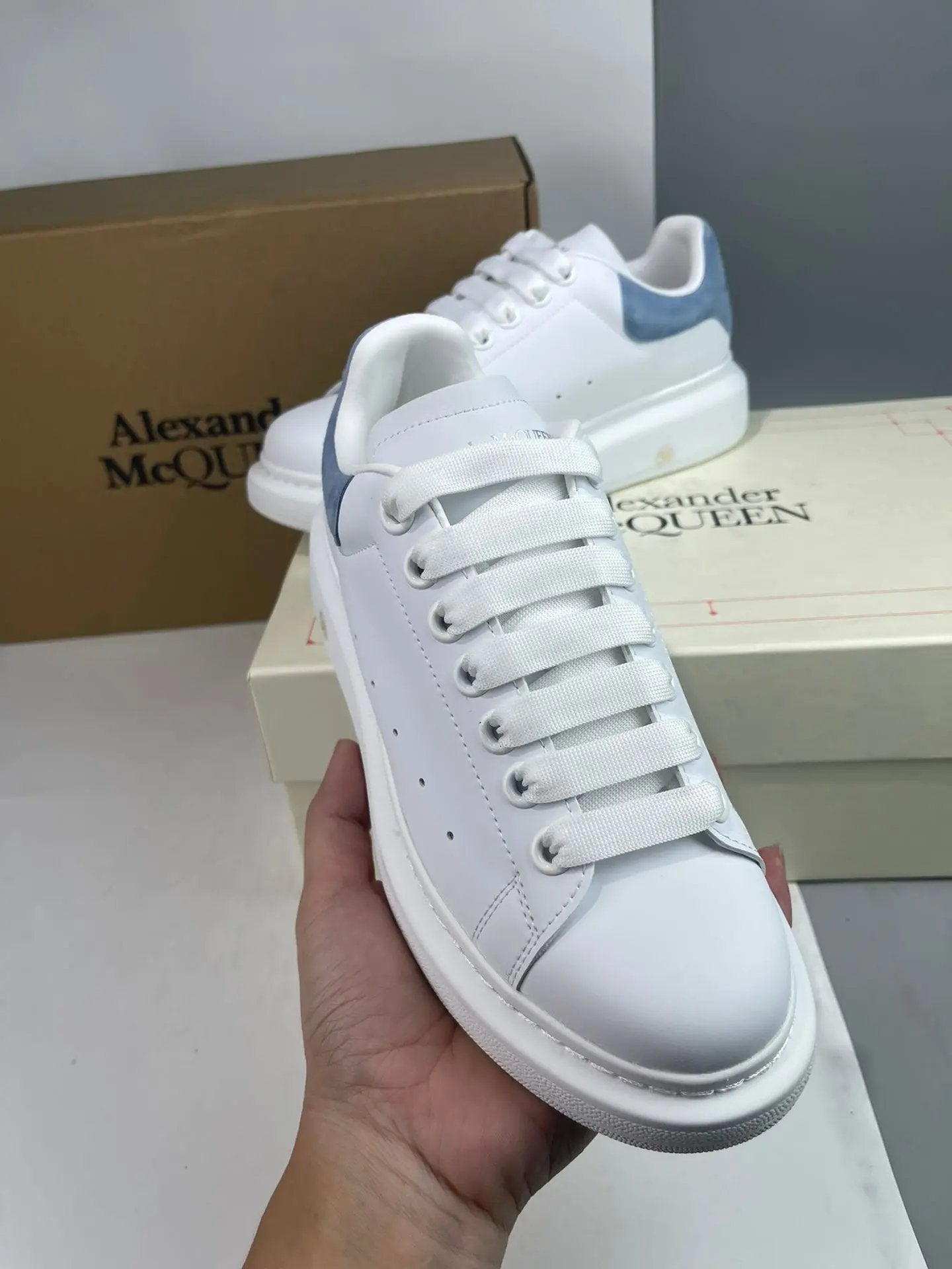 Mc Queen Baby Blue tenisice — gornji prikaz