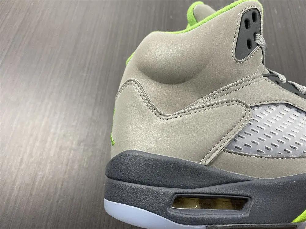 Air Jordan 5 Grean Bean tenisice — prednji prikaz