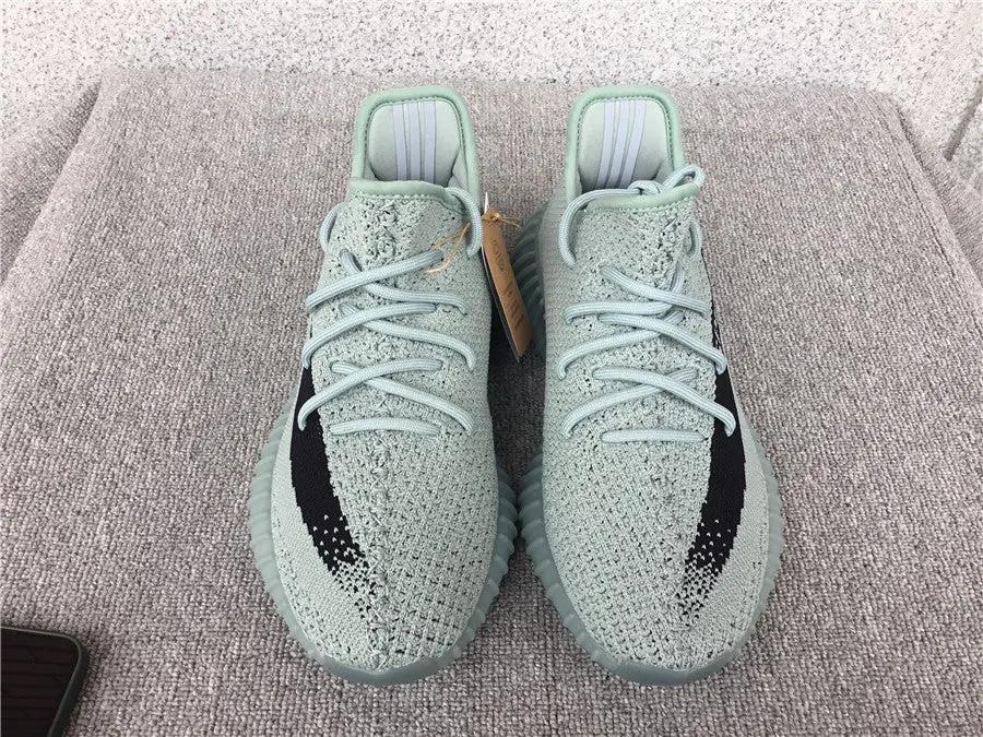 Yeezy Boost 350 v2 Salted tenisice — prednji prikaz