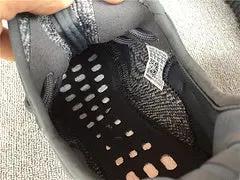 Yeezy Boost 350 Mx Rock tenisice — detalj
