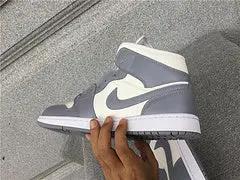 Air Jordan 1 Mid "Grey Sail" tenisice — detalj