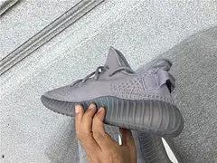 Yeezy 350 Space ash tenisice — gornji prikaz