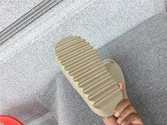 Yeezy Slide natikače — straga