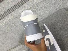 Air Jordan 1 Mid "Grey Sail" tenisice — gornji prikaz