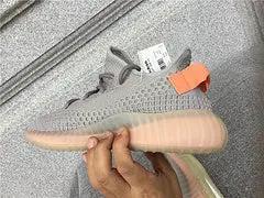 Yeezy350 V2 True Form tenisice — gornji prikaz