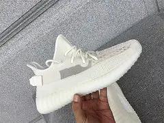 Yeezy Boost 350 Bone tenisice — prednji prikaz