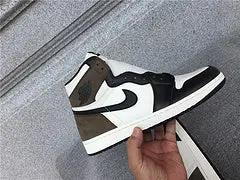 Air Jordan 1 High Mocha tenisice — detalj