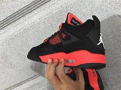 Air Jordan 4 Red Thunder tenisice — detalj