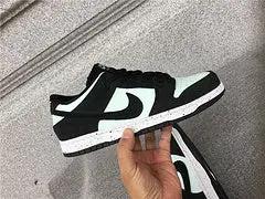 Dunk Low "Panda" tenisice — prednji prikaz