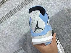 Air Jordan 4 University Blue tenisice — detalj
