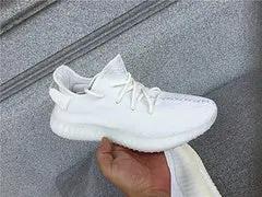 Yeezy 350 Cream tenisice — prednji prikaz