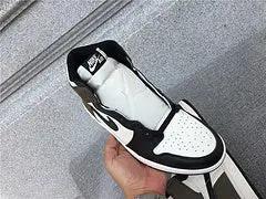 Air Jordan 1 High Mocha tenisice — straga