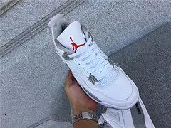 Air Jordan 4“White Oreo” tenisice — detalj